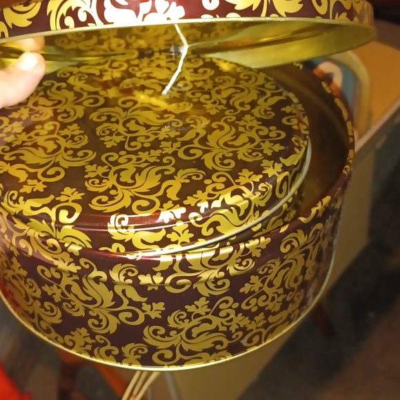 Nesting tins - Picture 1 of 3